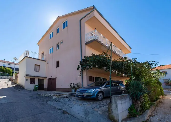 Mare شقة تروغير